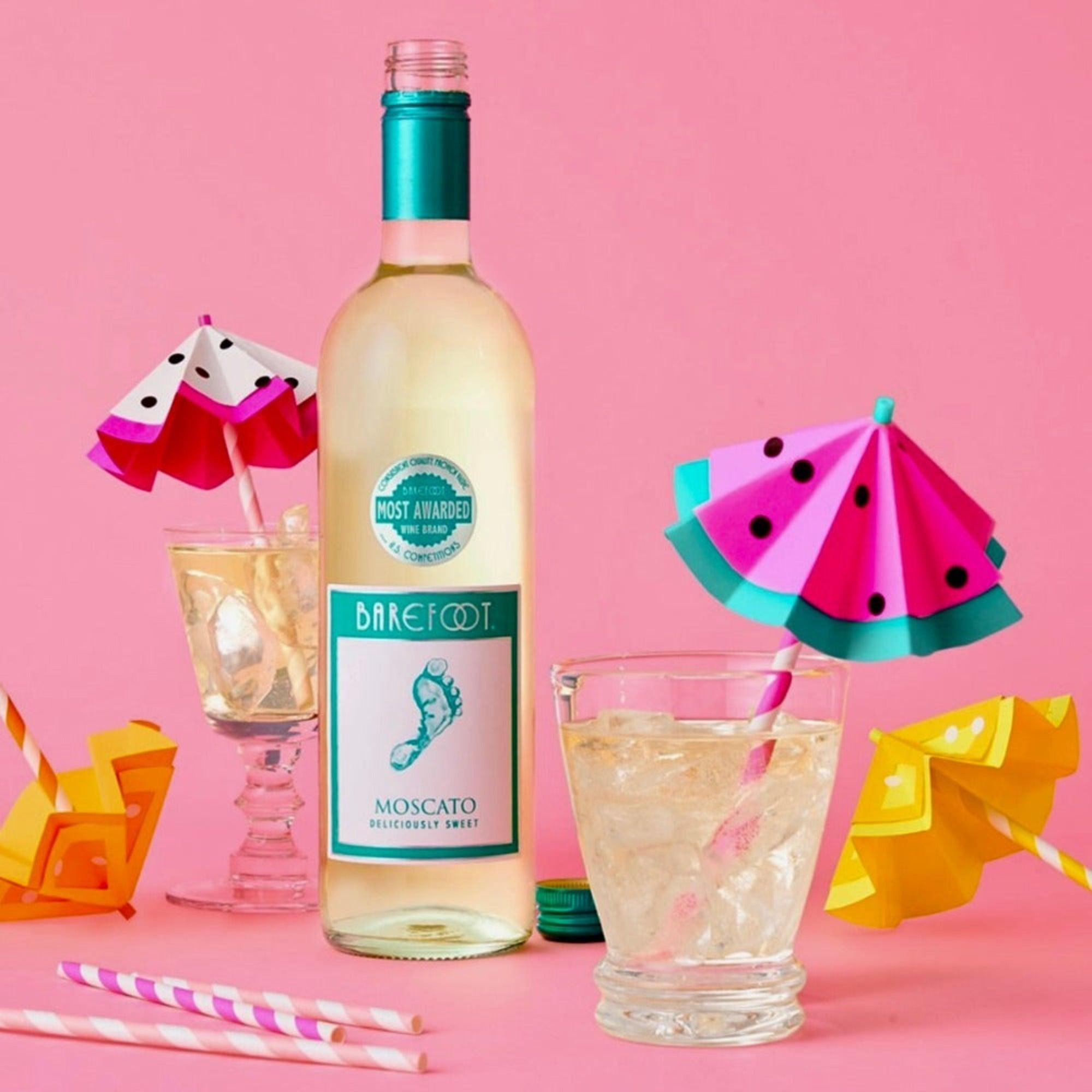 Barefoot Moscato Sweet White Wine 75cl bottle with fruit garnish and dessert plate