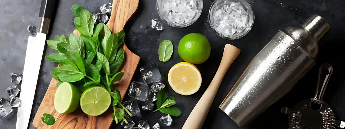 Cocktail making set with shaker and jigger