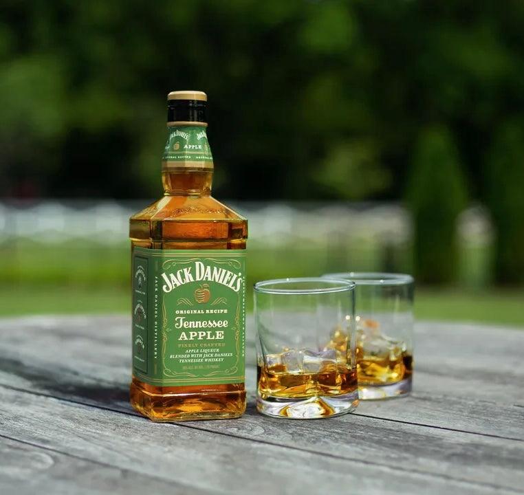 JACK DANIEL'S APPLE WHISKEY LIQUEUR MINIATURE, 5CL - Citywide Drinks 